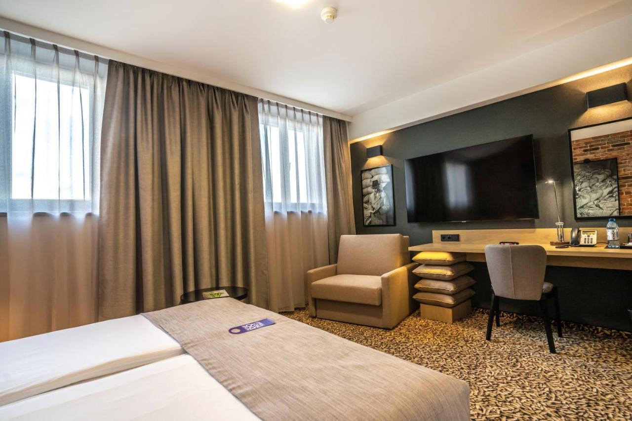 Qubus Hotel Gdansk Exterior photo
