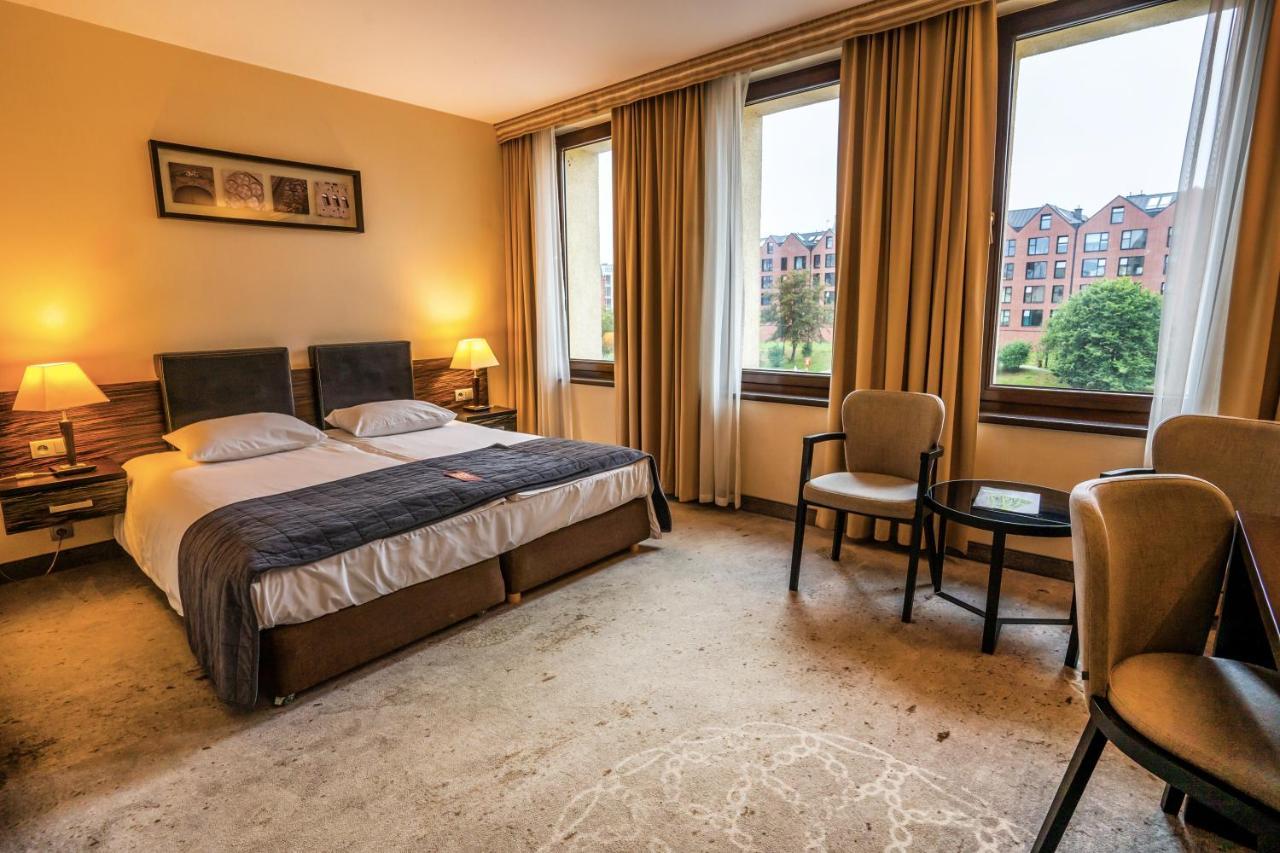 Qubus Hotel Gdansk Exterior photo