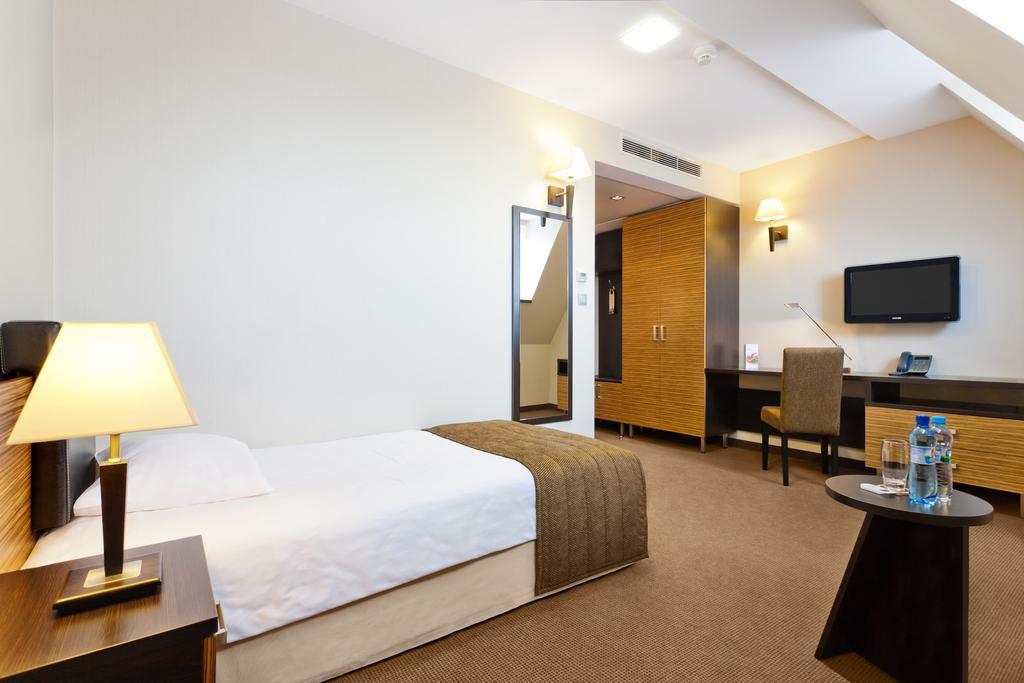 Qubus Hotel Gdansk Room photo